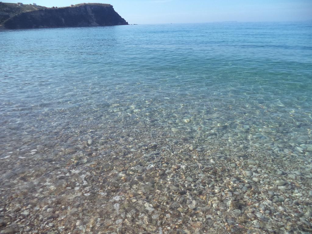 Guest House Solive Himare Bagian luar foto