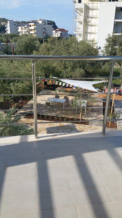 Guest House Solive Himare Bagian luar foto