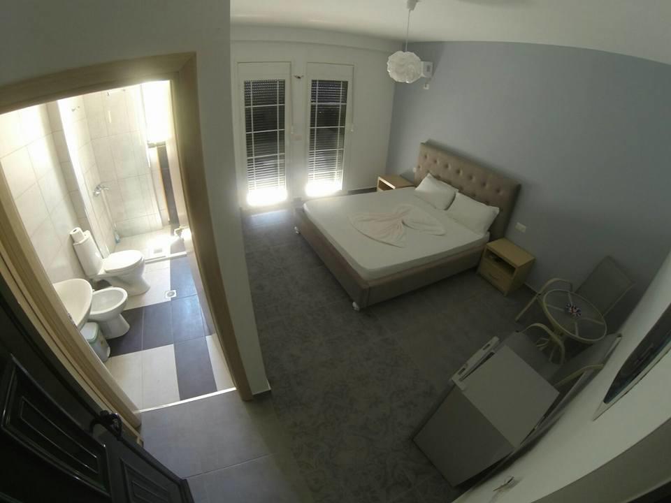 Guest House Solive Himare Bagian luar foto