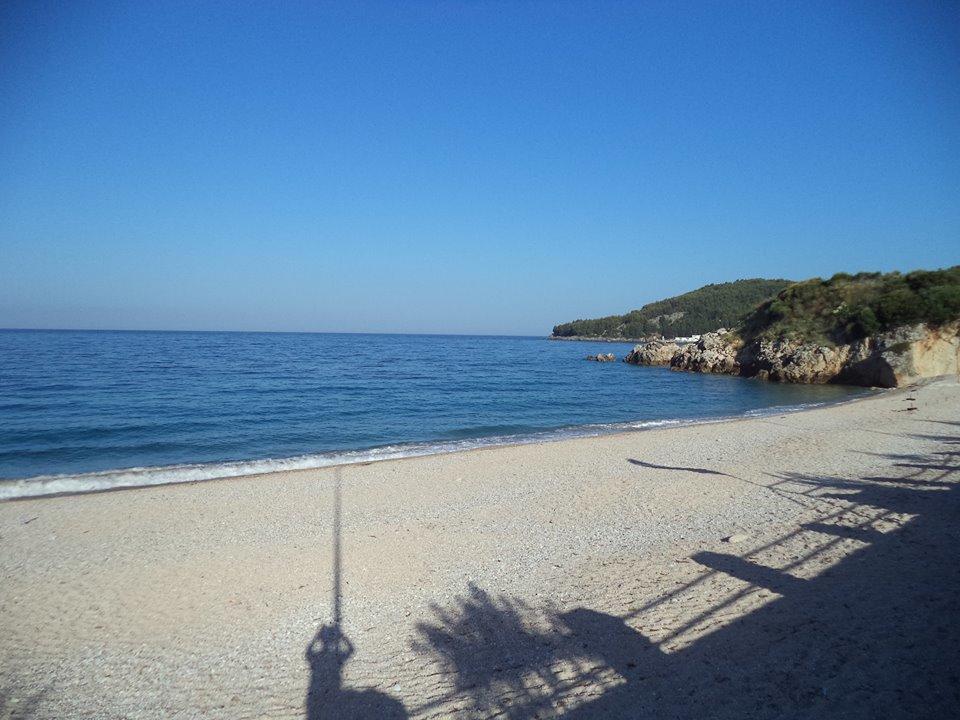 Guest House Solive Himare Bagian luar foto